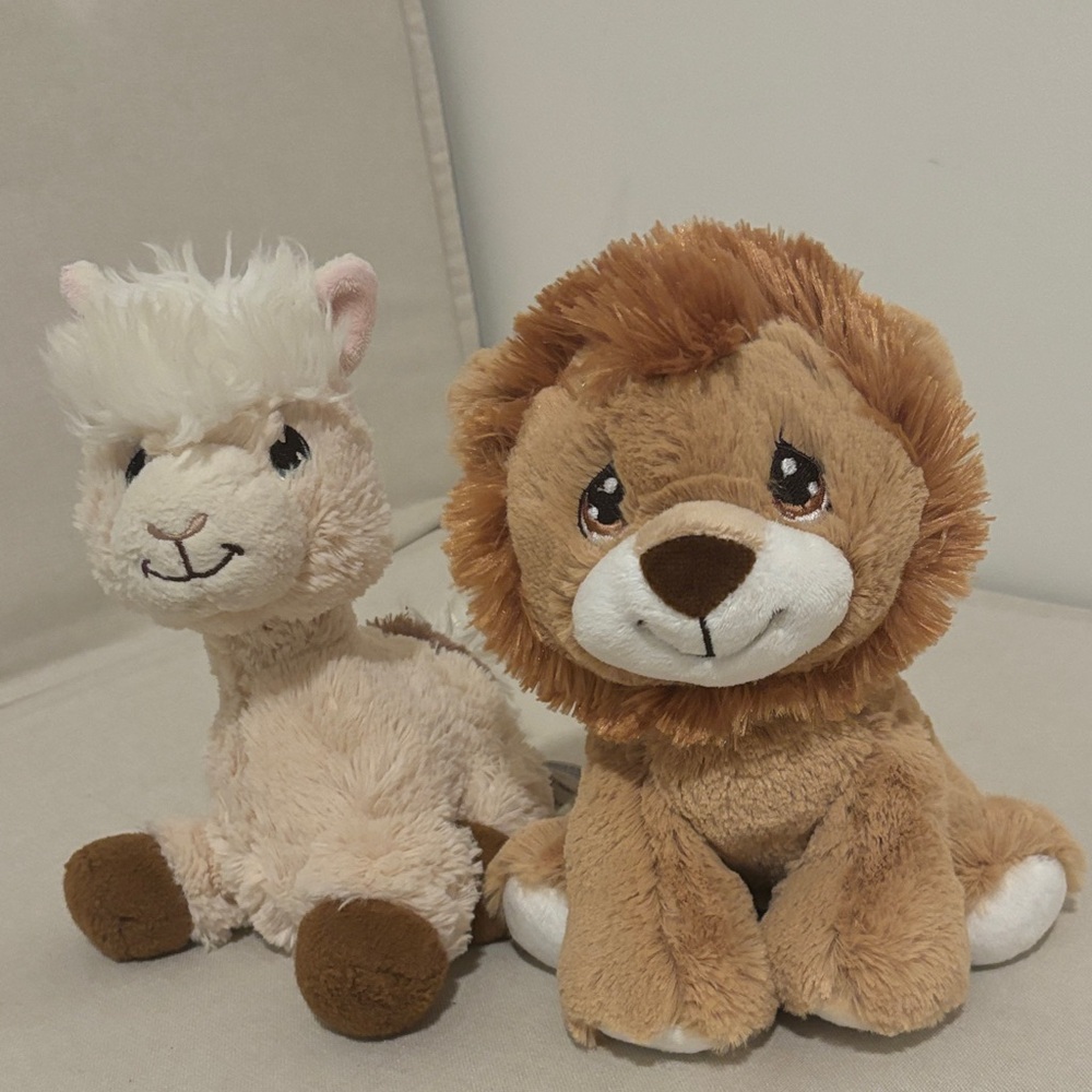 Precious Moments Lion and Llama